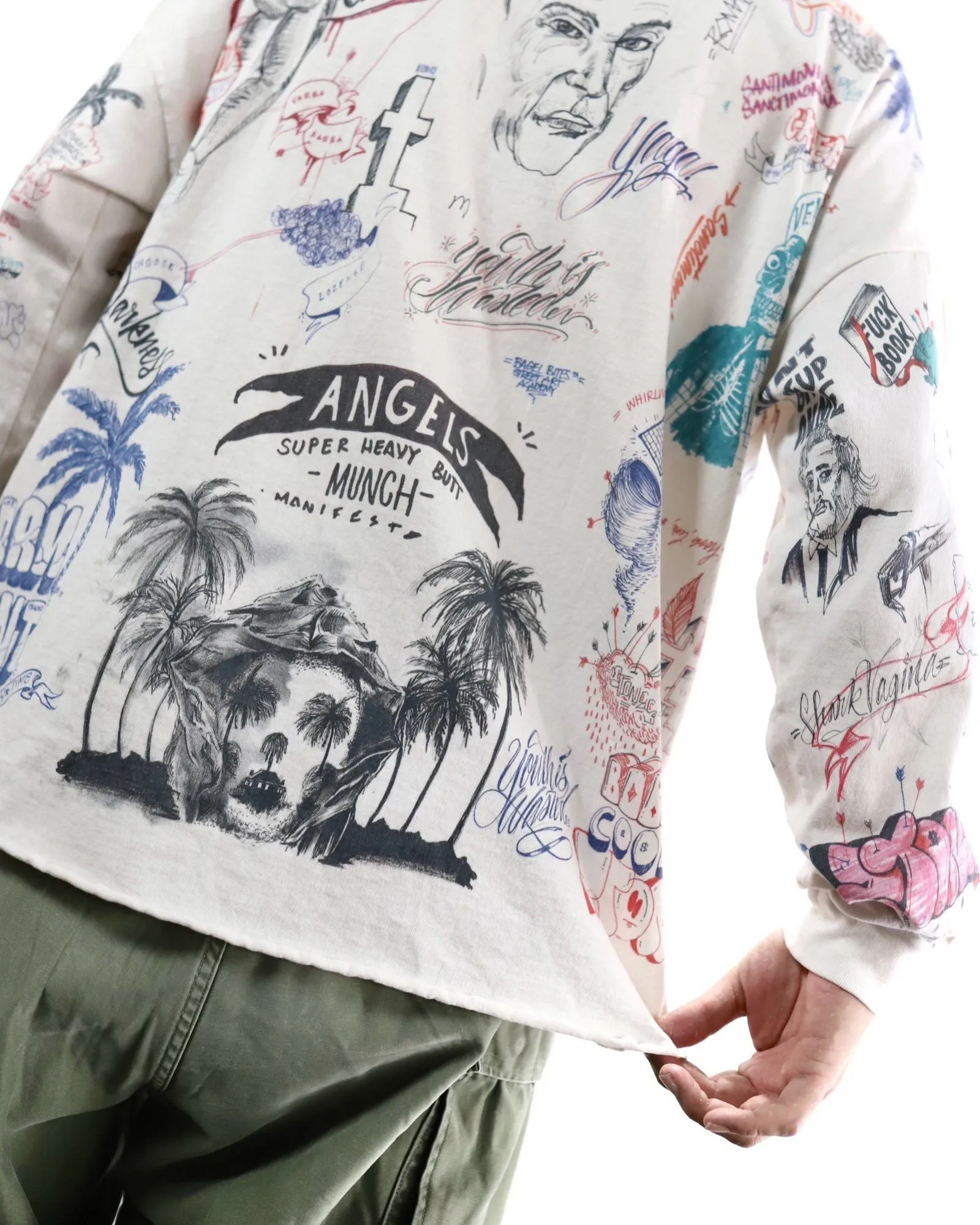 SAINT Mxxxxxx × BORNXRAISED BR_LS TEE/LA/WHT Latest co-branded model LA diamond all-over long sleeves off-white S-XL Super heavy work started in February and lasted three months Super complex 36 sets of screens Outlined pictures make you doubt your life Super perfect reproduction of printing Genuine Czech diamonds Pressure-free reproduction